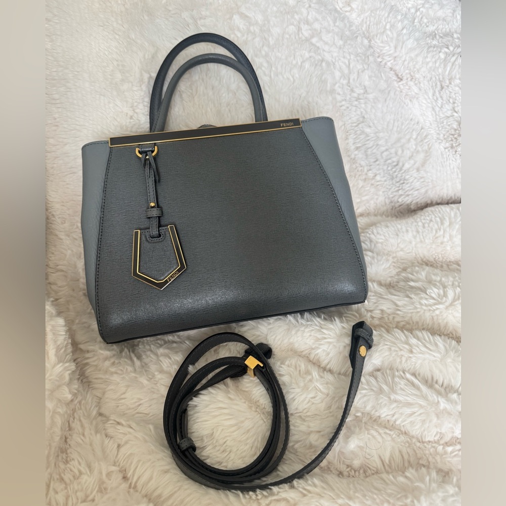 Fendi Petite 2jours in light gray w/ leather strap and bag charm - Picture 12 of 17